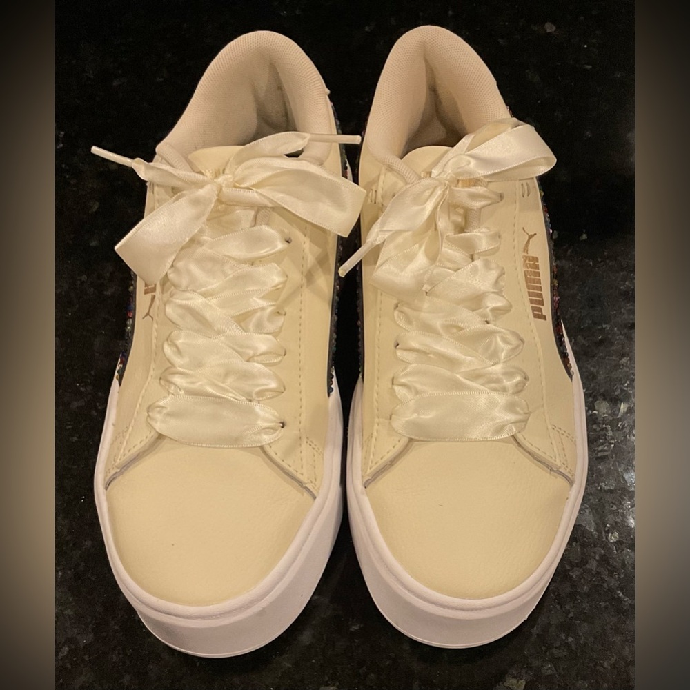PUMA Smash V3 Platform Sneakers Size 8 & Rainbow SWAROVSKI stones Ribbon Ties - Picture 3 of 11